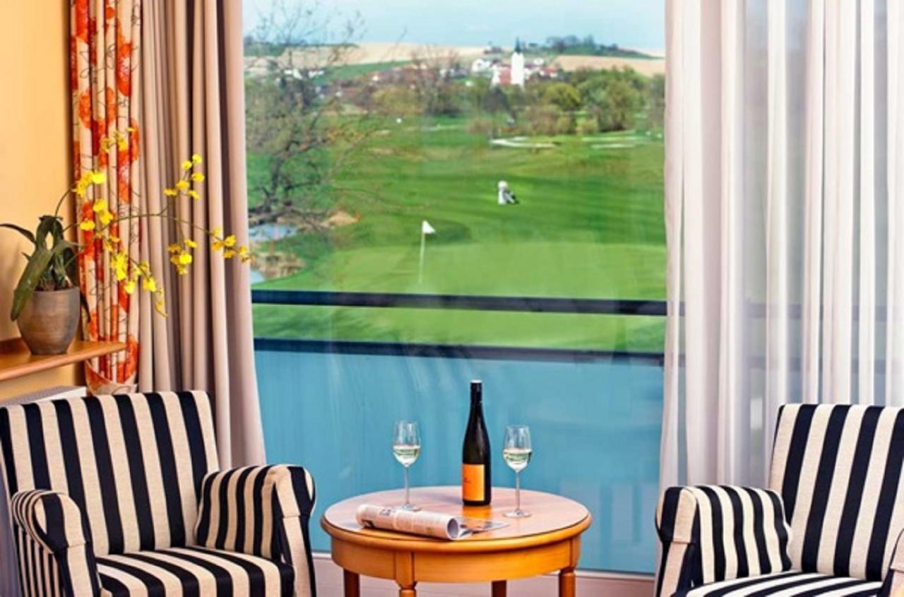 Golfhotel Gutshof Penning Rotthalmuenster Exterior foto